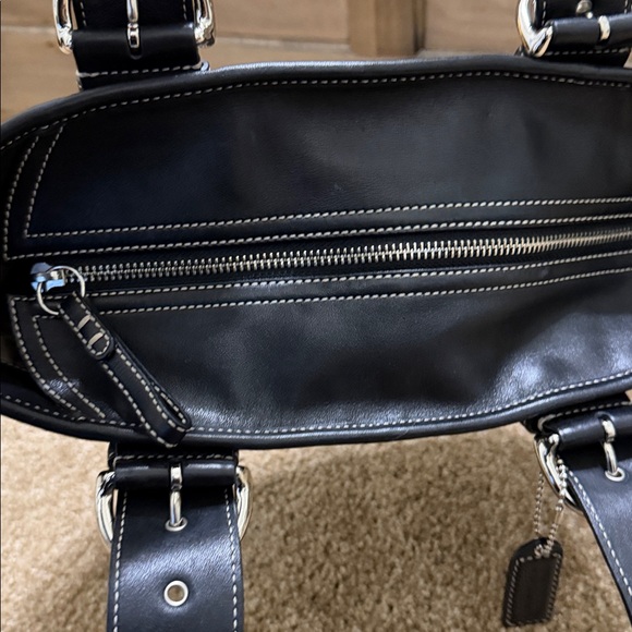 Coach Elegant Black Leather Tote Bag - Picture 9 of 10